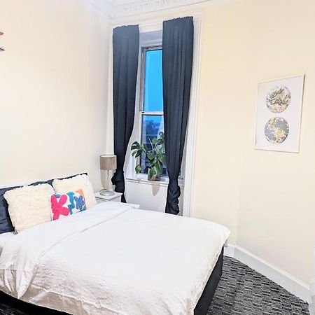 Edinburgh City Center Haymarket Double Room エクステリア 写真
