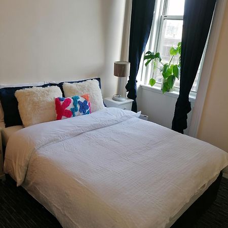 Edinburgh City Center Haymarket Double Room エクステリア 写真