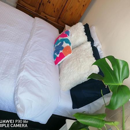 Edinburgh City Center Haymarket Double Room エクステリア 写真